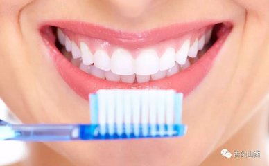 正确的刷牙对保护牙齿尤为重要